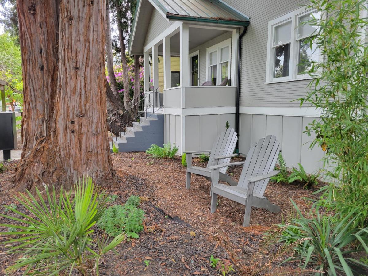 Villa Modern Craftsman Garden Patio In Georgetown Seattle Exterior foto