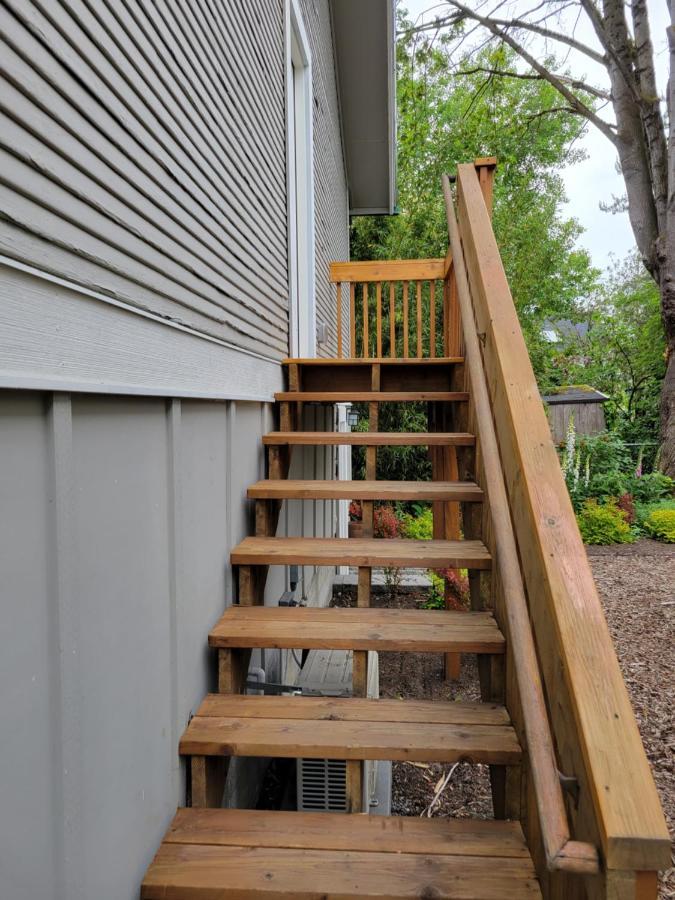 Villa Modern Craftsman Garden Patio In Georgetown Seattle Exterior foto